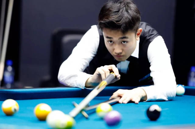 在激烈的竞 在激烈的竞